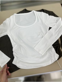 【不規則感抓皺縮腰上衣】