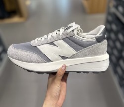♘【New Balance｜370米灰色-中性運動鞋 U370PD-D】