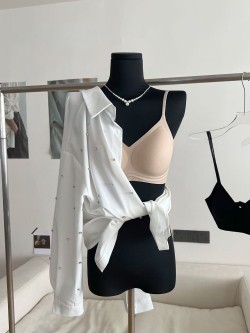 【大U美背粉底液內衣（三件組）】