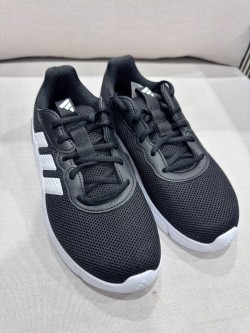 【Adidas 🇺🇸 Cloudfoam 女款跑步鞋】HQ4960 黑