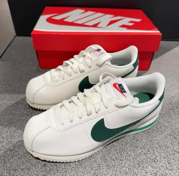 ♘【Nike｜Gorge Green and Malachite雪白玉峽谷孔雀綠阿甘女鞋】